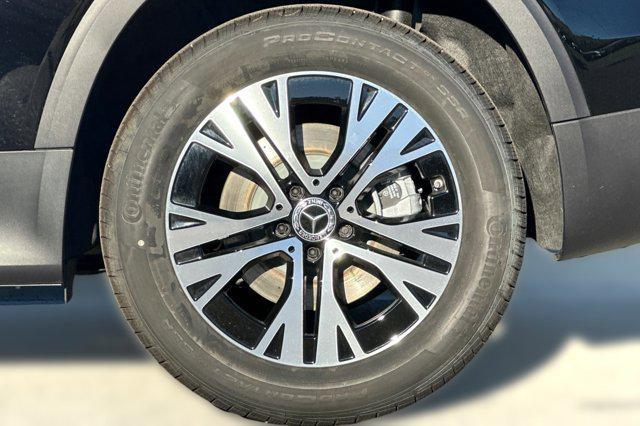 new 2026 Mercedes-Benz GLB 250 car, priced at $48,145