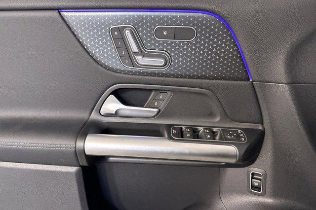 new 2025 Mercedes-Benz GLA 250 car, priced at $49,460