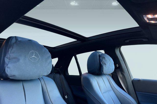 new 2026 Mercedes-Benz GLE 580 car, priced at $121,125