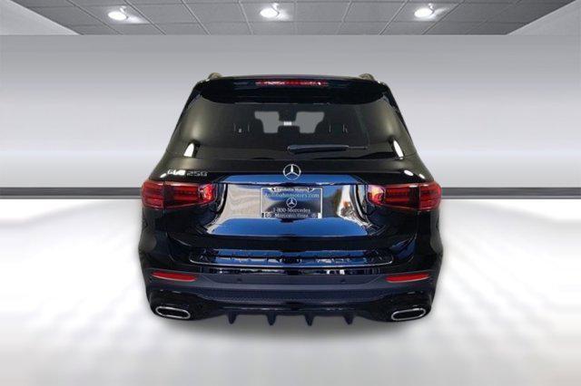 new 2024 Mercedes-Benz GLB 250 car, priced at $52,600