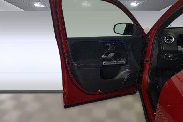 new 2024 Mercedes-Benz GLB 250 car, priced at $52,350