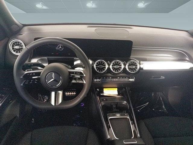 new 2024 Mercedes-Benz GLB 250 car, priced at $52,350
