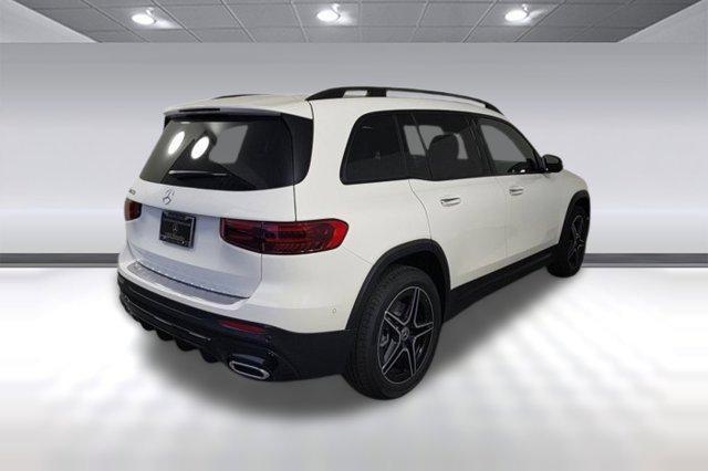 new 2024 Mercedes-Benz GLB 250 car, priced at $52,300