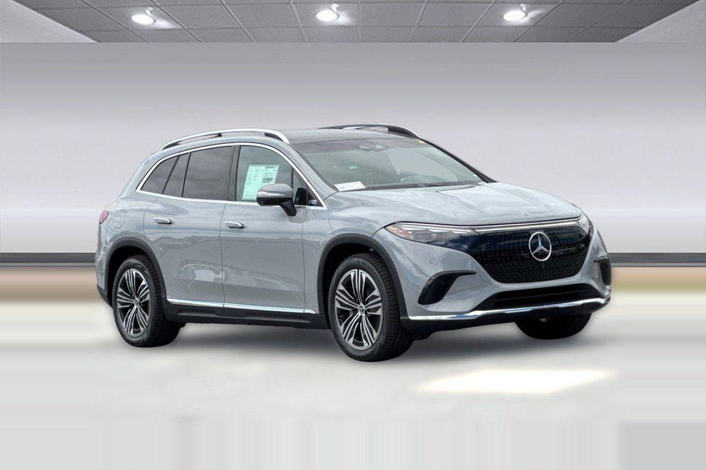 new 2026 Mercedes-Benz EQS 400 car, priced at $101,880
