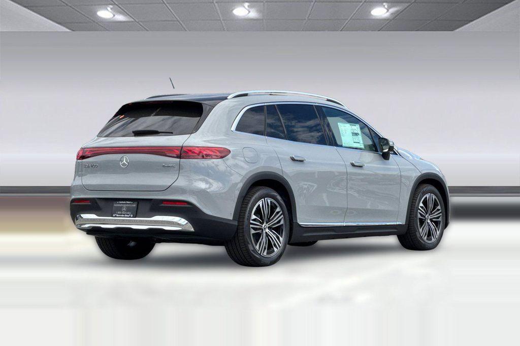 new 2026 Mercedes-Benz EQS 400 car, priced at $101,880