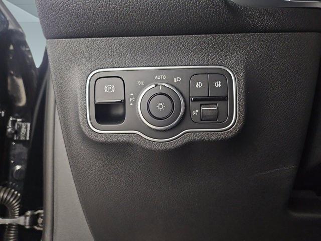 used 2025 Mercedes-Benz GLB 250 car, priced at $40,598