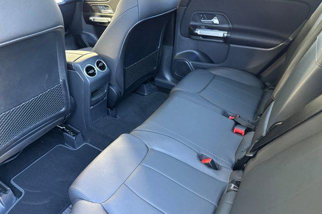 new 2025 Mercedes-Benz GLB 250 car, priced at $48,695
