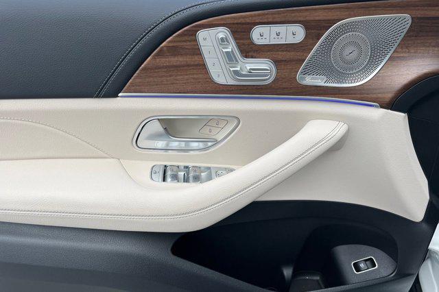 new 2026 Mercedes-Benz GLS 580 car, priced at $124,935