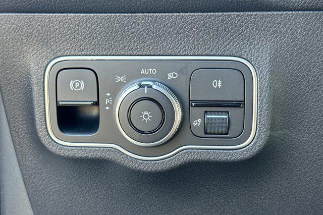 new 2026 Mercedes-Benz AMG GLB 35 car, priced at $62,590