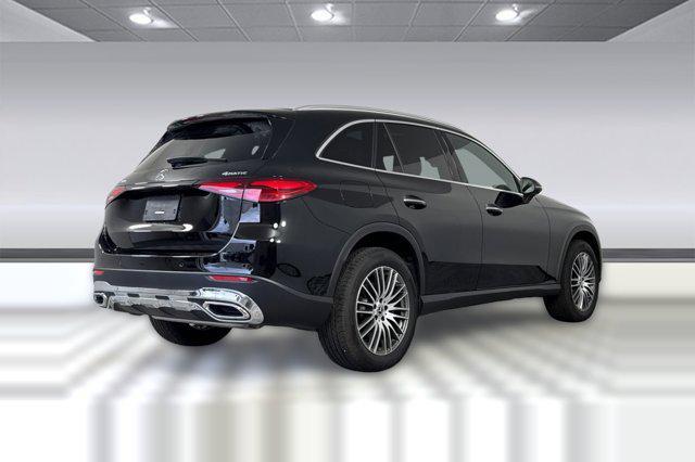 new 2025 Mercedes-Benz GLC 300 car, priced at $57,825