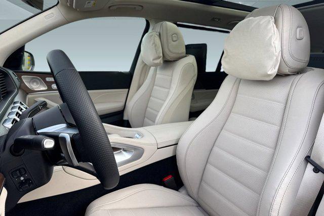 new 2026 Mercedes-Benz GLS 580 car, priced at $130,925