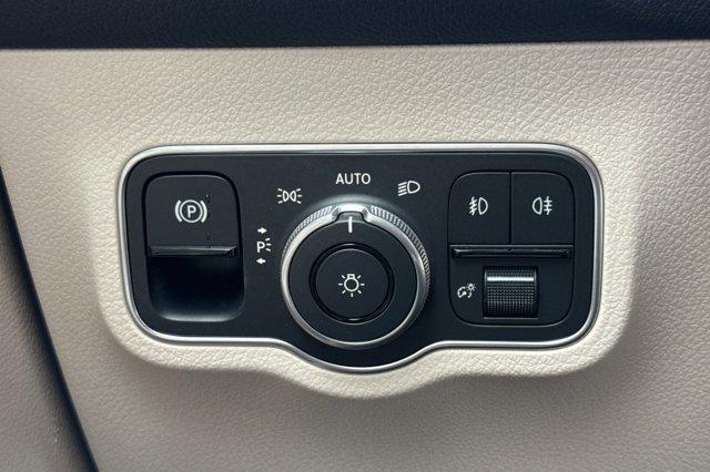 new 2026 Mercedes-Benz GLB 250 car, priced at $46,975