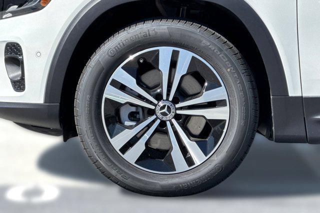 new 2026 Mercedes-Benz GLB 250 car, priced at $49,915