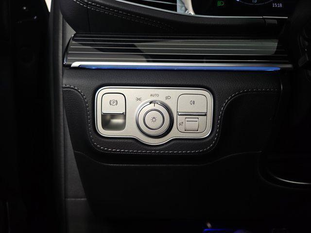 new 2025 Mercedes-Benz GLS 580 car, priced at $126,955