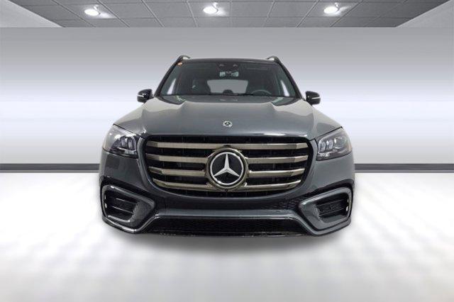 new 2025 Mercedes-Benz GLS 580 car, priced at $126,955