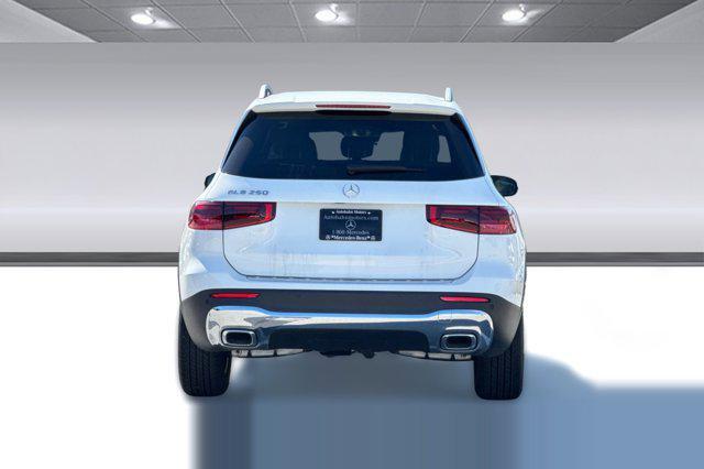 new 2026 Mercedes-Benz GLB 250 car, priced at $49,915