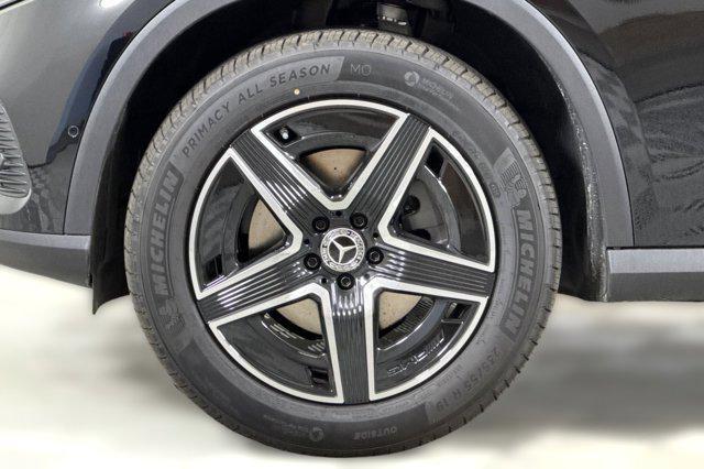new 2026 Mercedes-Benz GLC 300 car, priced at $58,015