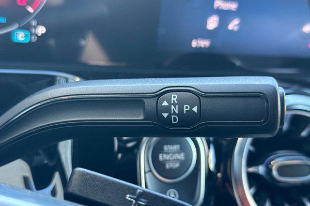 new 2025 Mercedes-Benz GLA 250 car, priced at $47,295