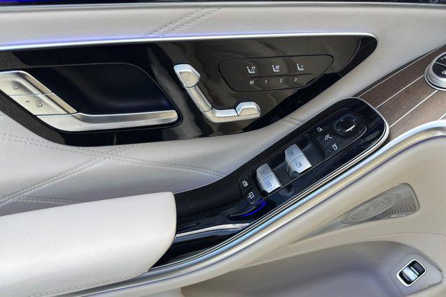 new 2026 Mercedes-Benz Maybach S 580 car, priced at $224,950