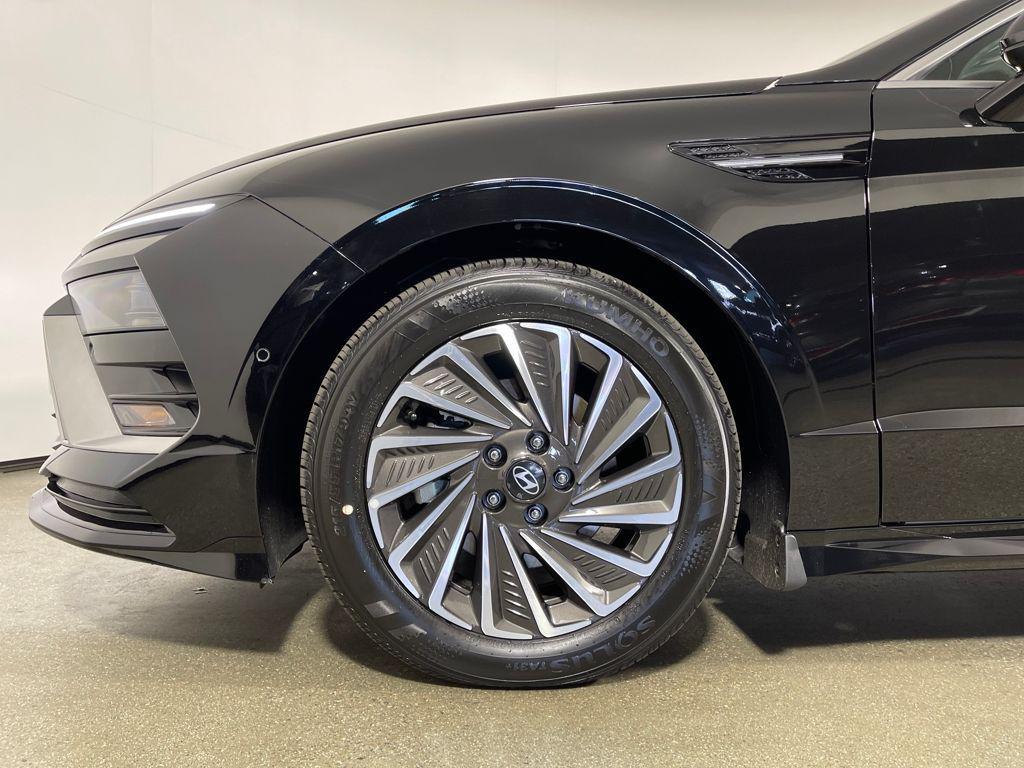 new 2026 Hyundai Sonata Hybrid car, priced at $37,741