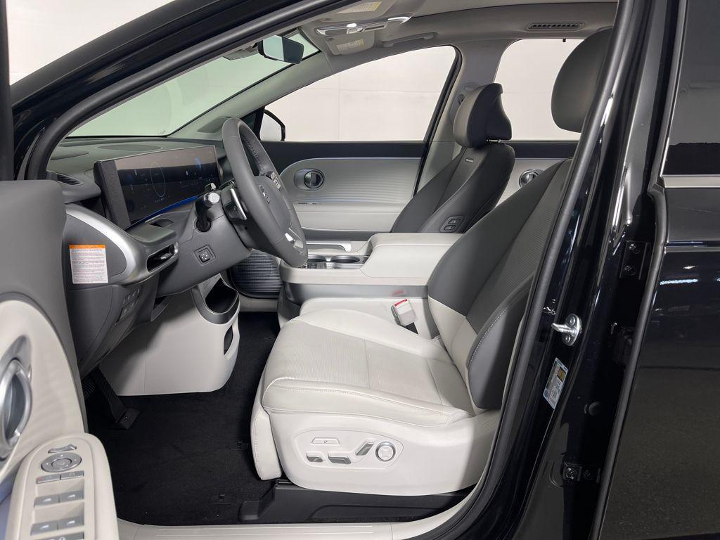 new 2026 Hyundai IONIQ 9 car, priced at $62,615