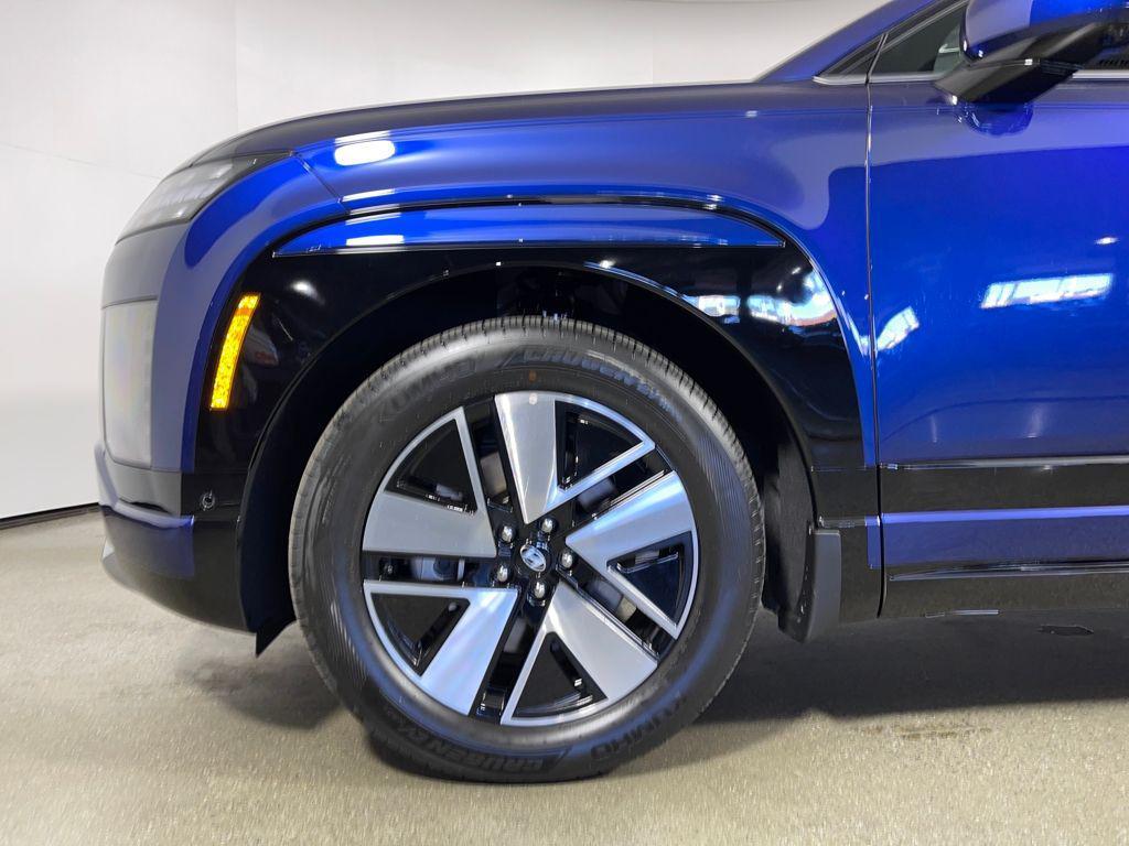 new 2026 Hyundai IONIQ 9 car, priced at $57,700