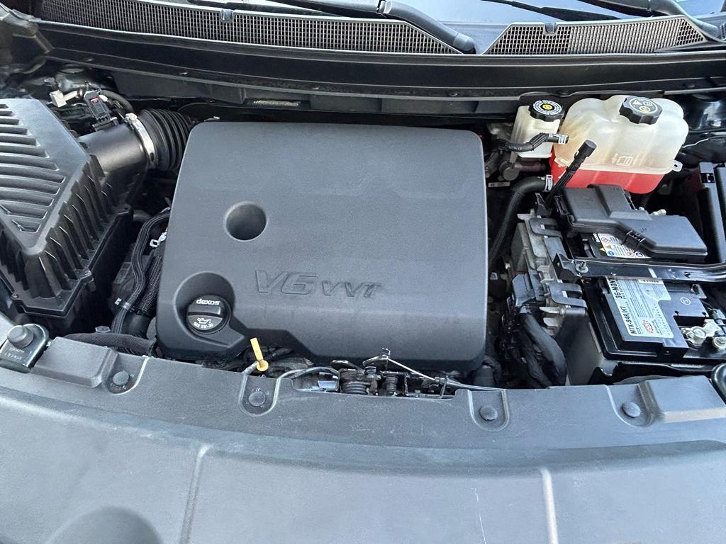 2020 Graphite Metallic Chevrolet Traverse