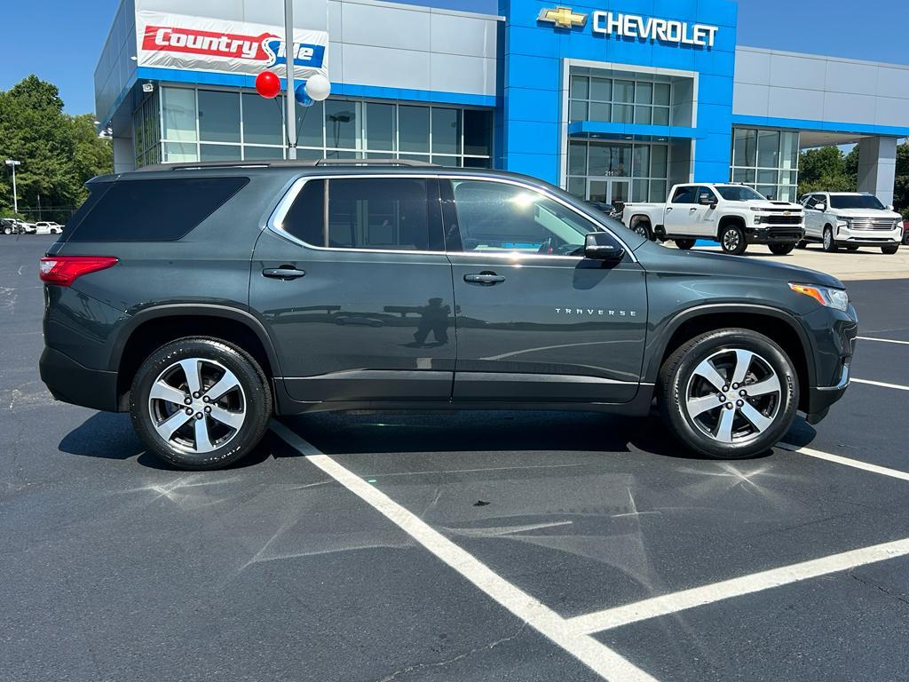 2020 Graphite Metallic Chevrolet Traverse
