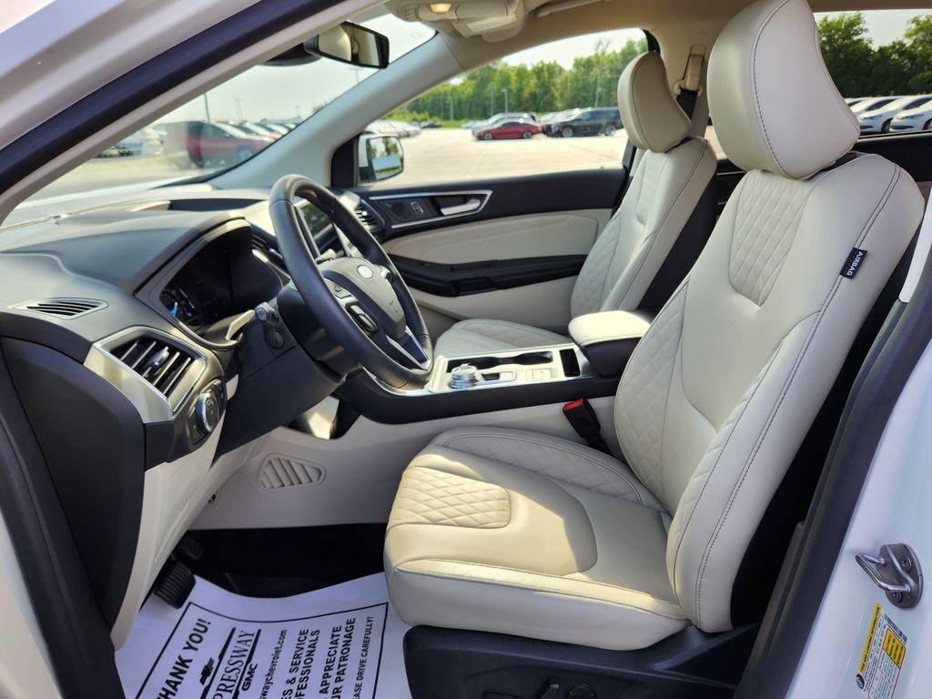 used 2024 Ford Edge car, priced at $34,230