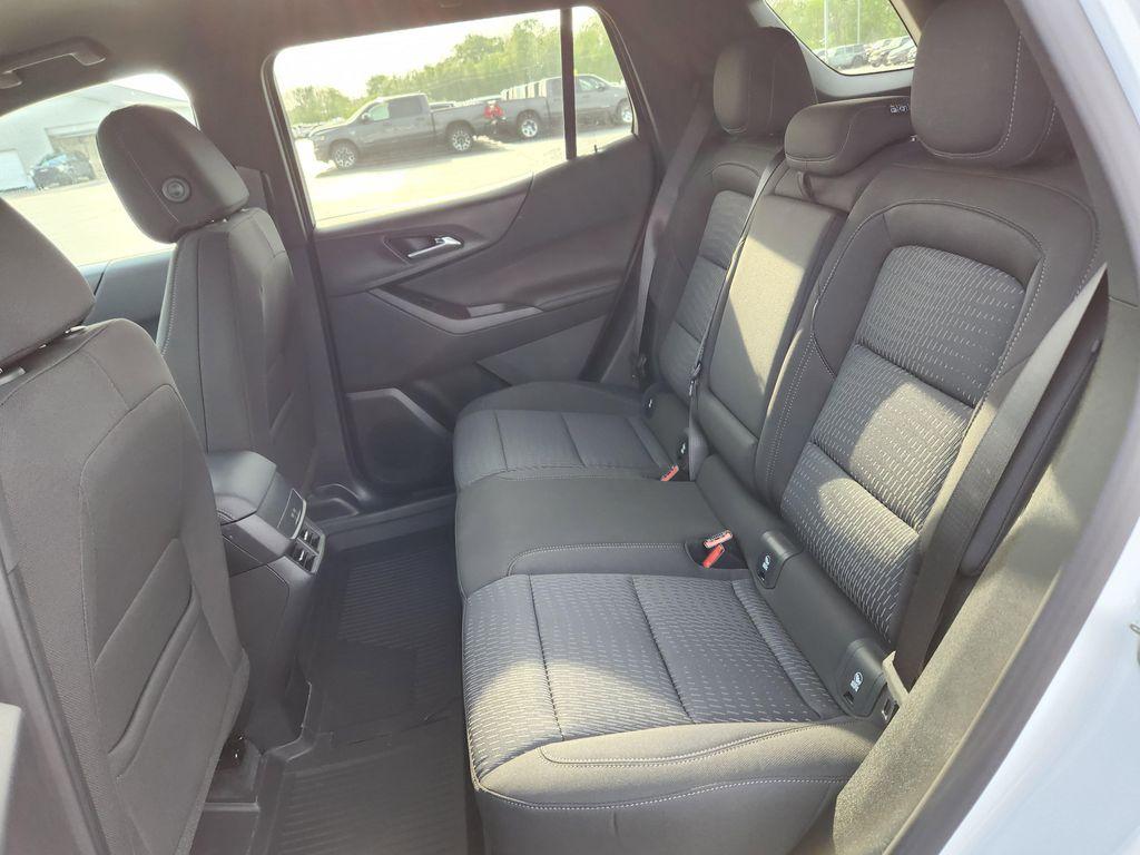 new 2026 Chevrolet Equinox car, priced at $31,021