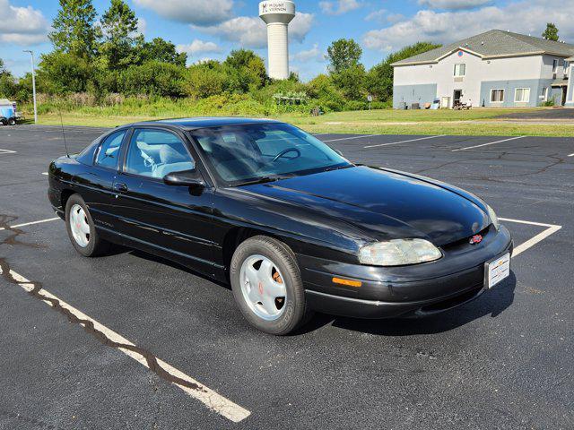 used 1995 Chevrolet Monte Carlo car, priced at $5,500