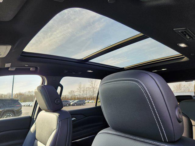 new 2026 Chevrolet Traverse car, priced at $44,636