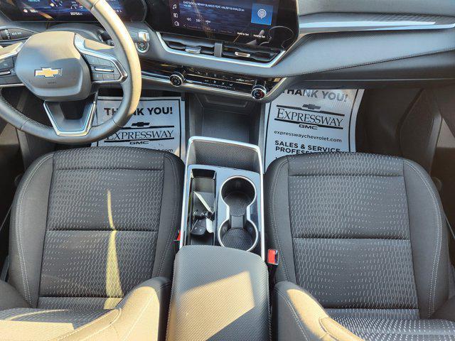 used 2025 Chevrolet Equinox car, priced at $25,804