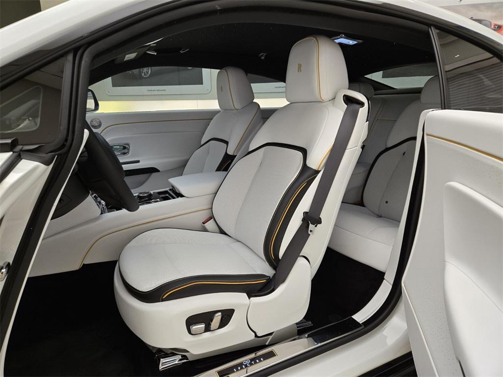 new 2025 Rolls-Royce Spectre car, priced at $576,300