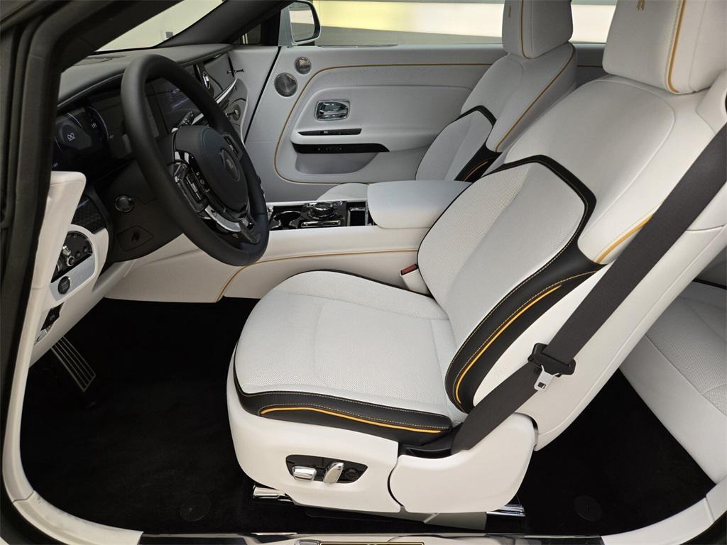 new 2025 Rolls-Royce Spectre car, priced at $576,300