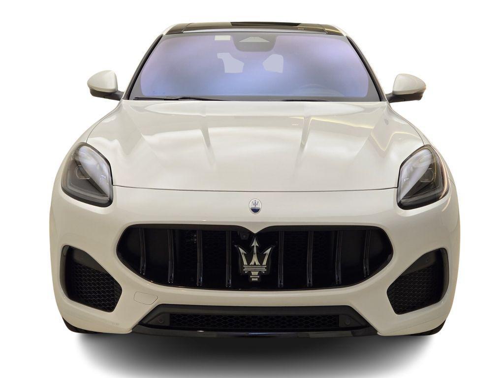 new 2025 Maserati Grecale car, priced at $89,805