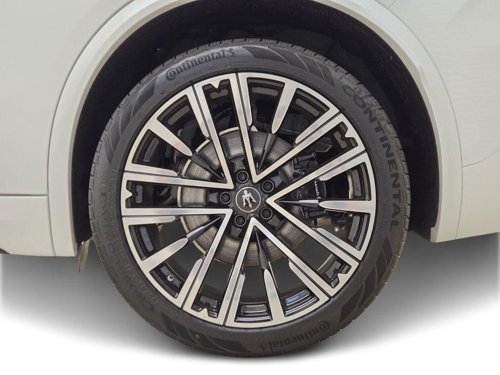 new 2025 Maserati Grecale car, priced at $89,805