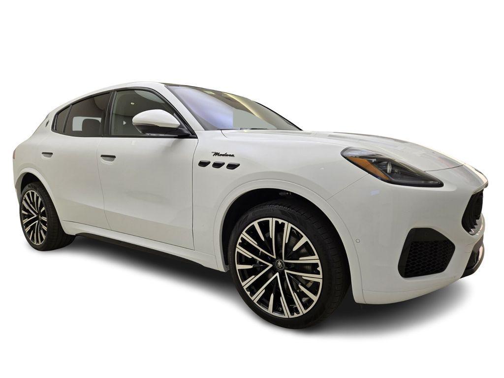 new 2025 Maserati Grecale car, priced at $89,805