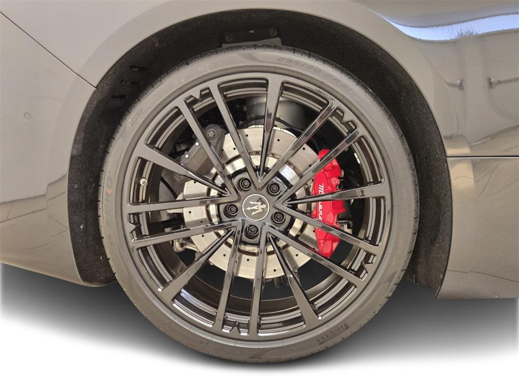 used 2024 Maserati GranTurismo car