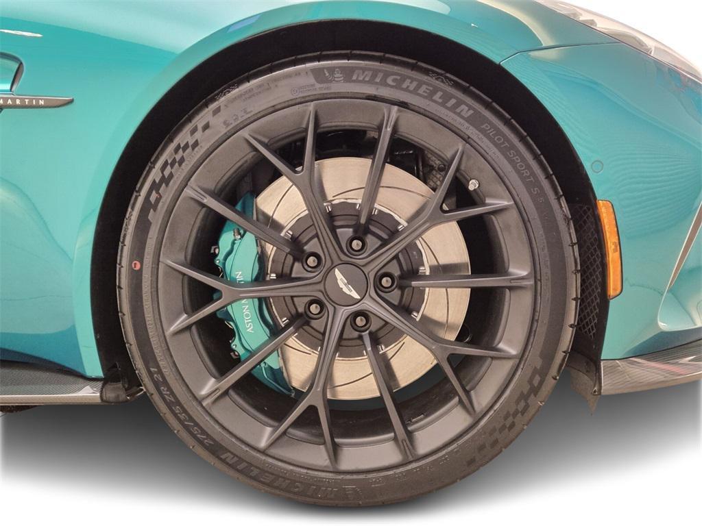 new 2025 Aston Martin Vantage car, priced at $270,100