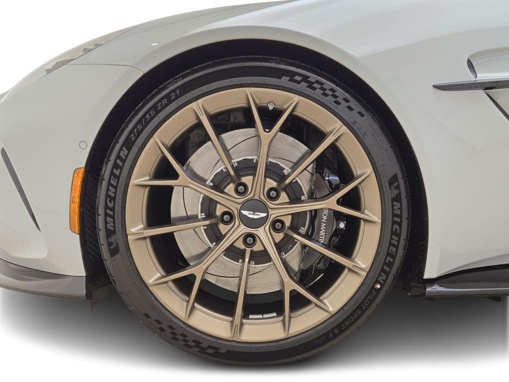 new 2026 Aston Martin Vantage car, priced at $260,500