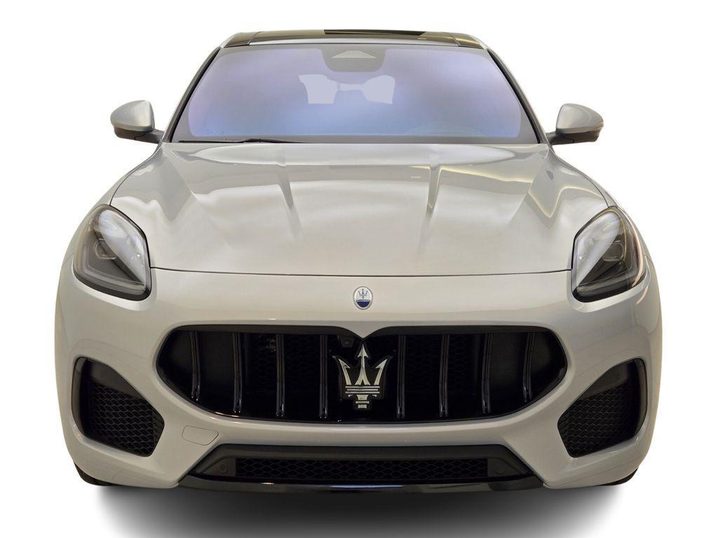 new 2025 Maserati Grecale car, priced at $90,955