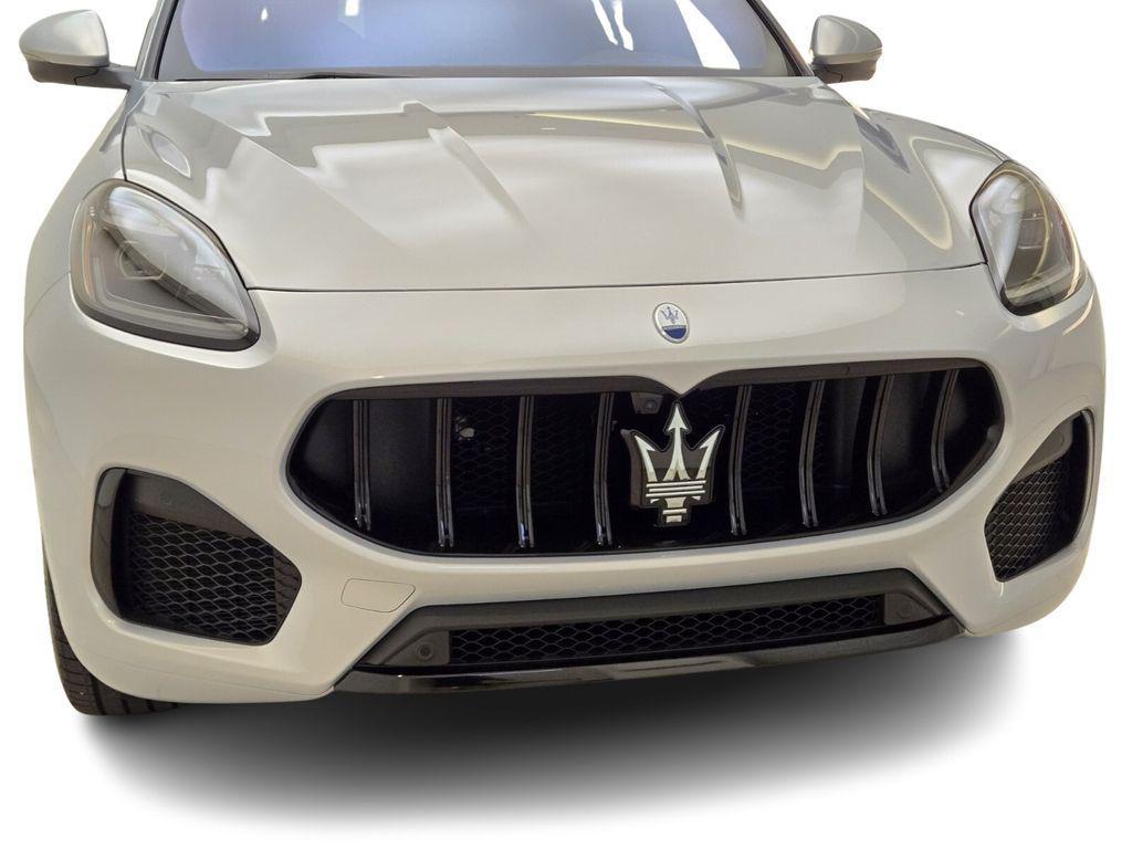 new 2025 Maserati Grecale car, priced at $90,955