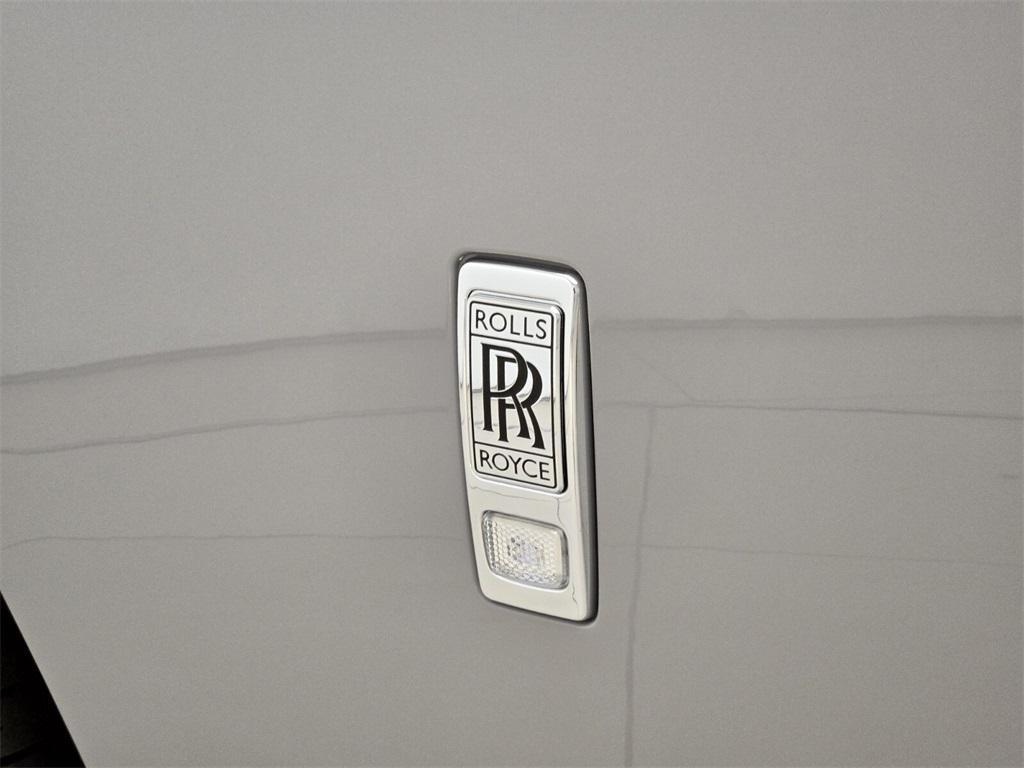 new 2025 Rolls-Royce Spectre car, priced at $524,375