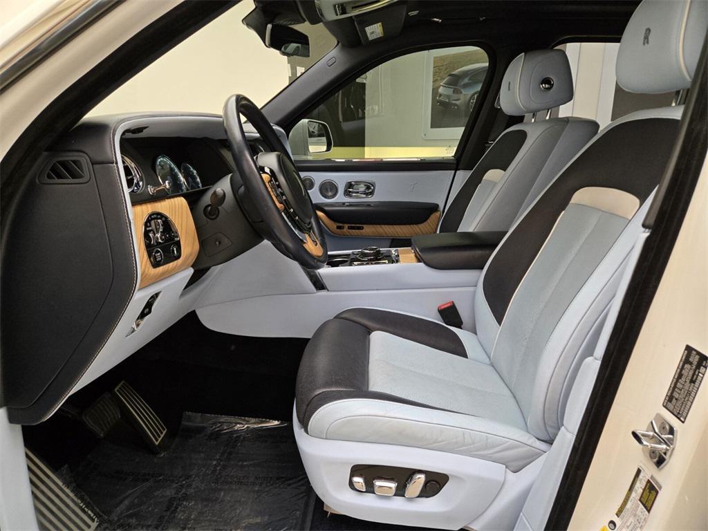 used 2019 Rolls-Royce Cullinan car, priced at $217,990