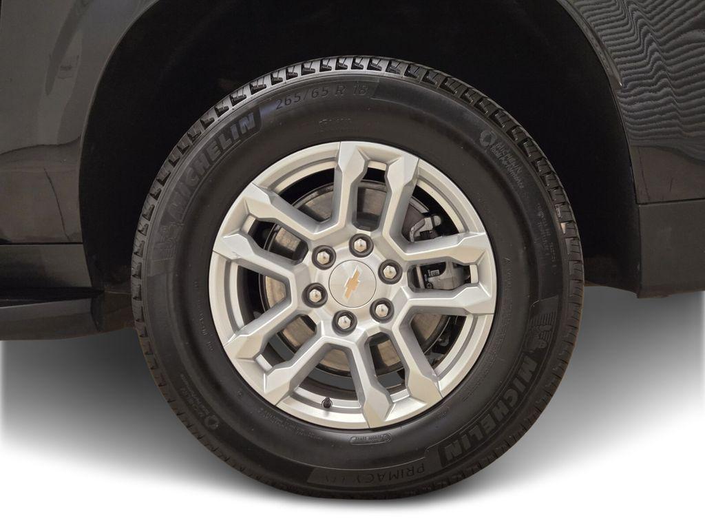 used 2025 Chevrolet Suburban car, priced at $61,990