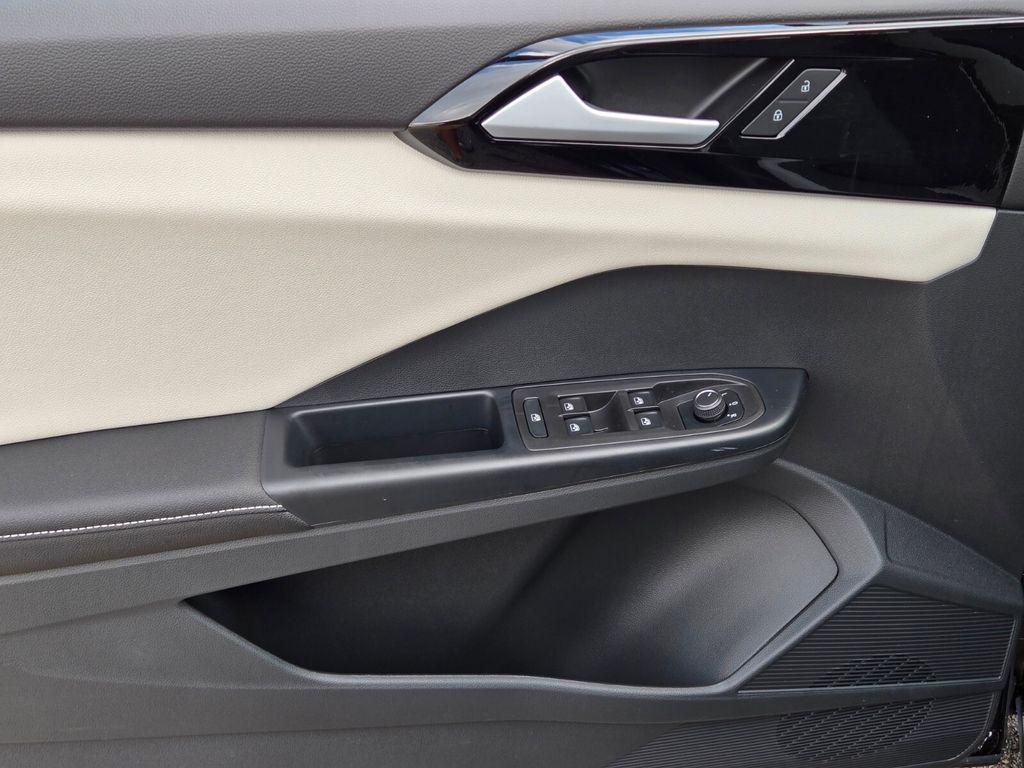 new 2026 Volkswagen Taos car, priced at $26,076