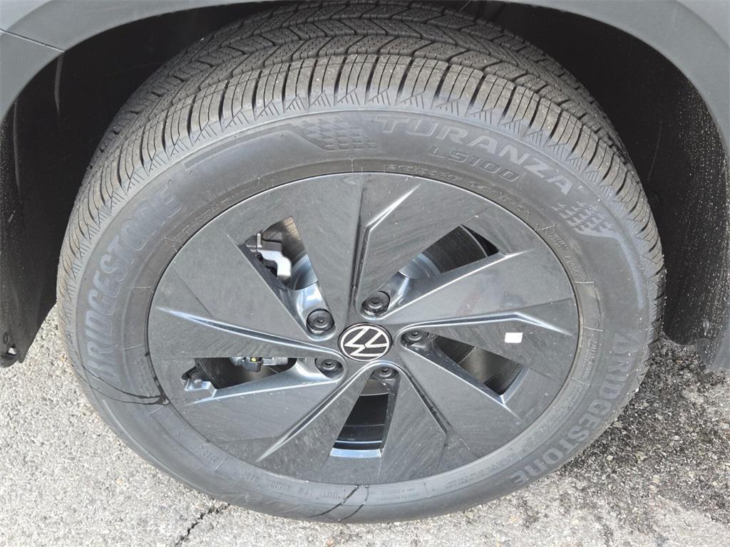 new 2026 Volkswagen Taos car, priced at $26,076