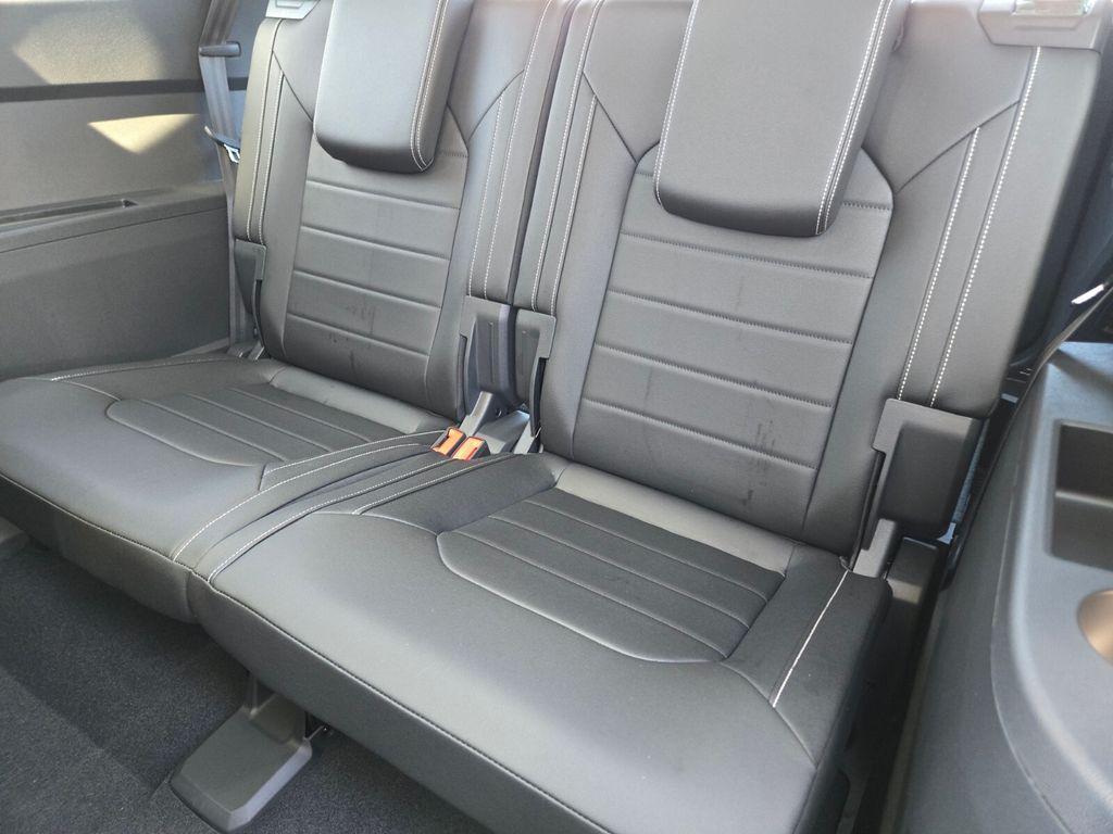 new 2026 Volkswagen Atlas car, priced at $44,248