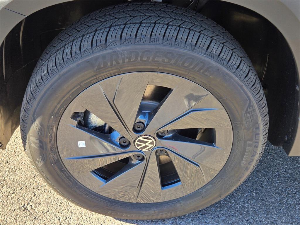 new 2026 Volkswagen Taos car, priced at $26,076